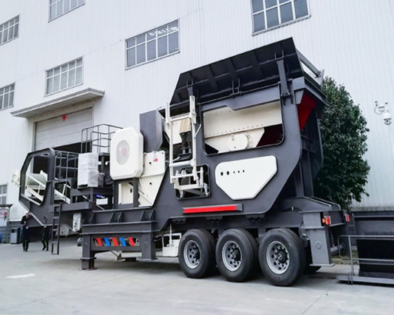 Tire-type Mobile Crushing Station (6)